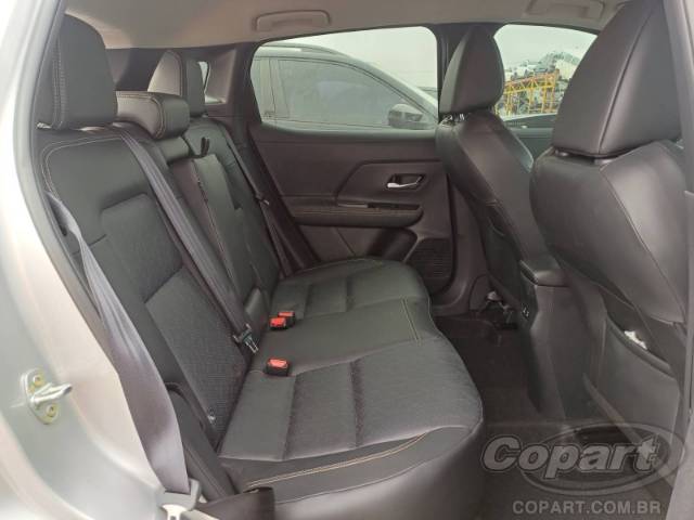 2026 NISSAN KICKS 