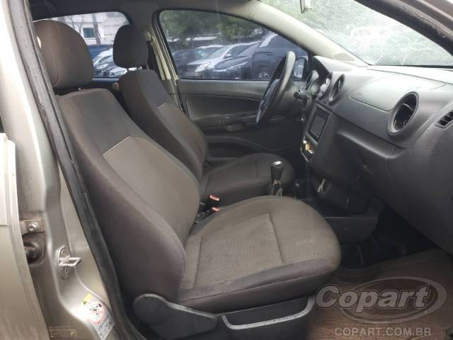 2013 VOLKSWAGEN VOYAGE 