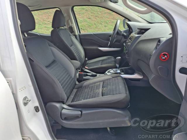 2023 NISSAN FRONTIER CD 