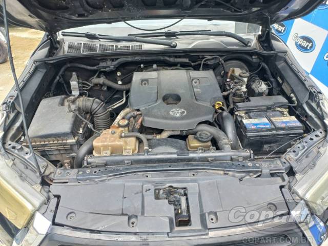 2017 TOYOTA HILUX CD 