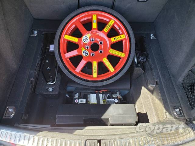 2022 PORSCHE MACAN 
