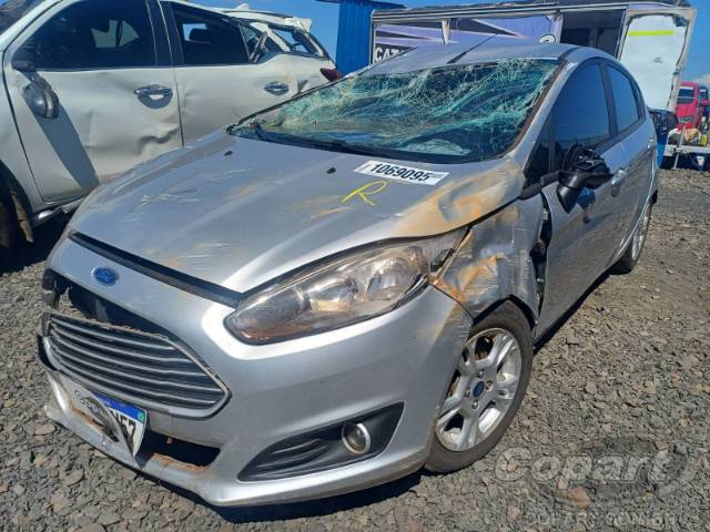 2015 FORD FIESTA 