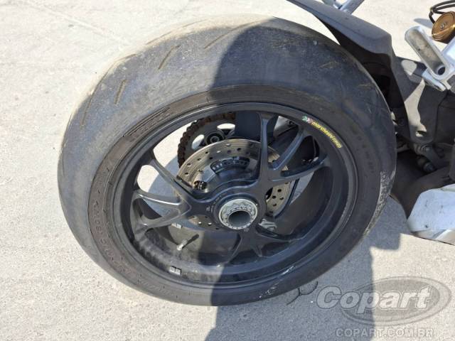 2022 DUCATI STREETFIGHTER 