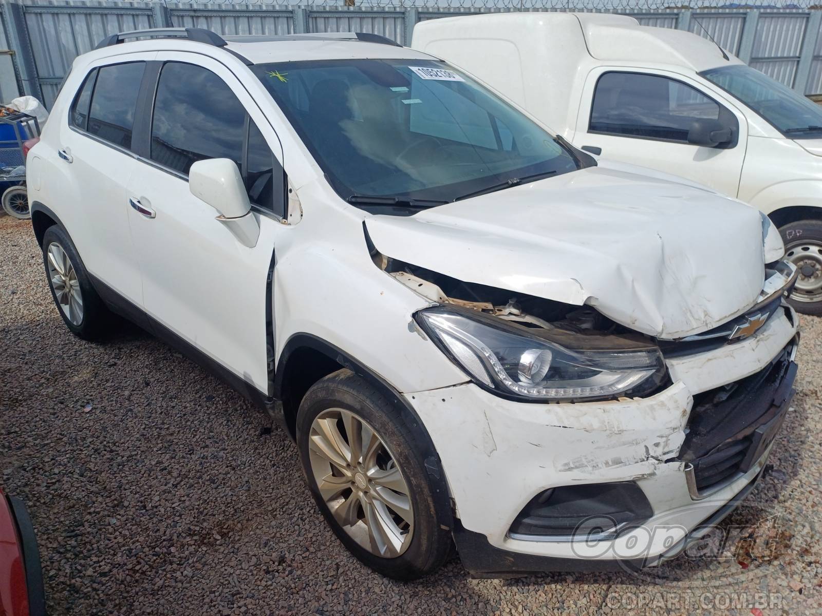 Veículo GM - Chevrolet Tracker 2017 CHEVROLET TRACKER LTZ AT 1.4 16V Ecotec Turbo 2017 em leilão