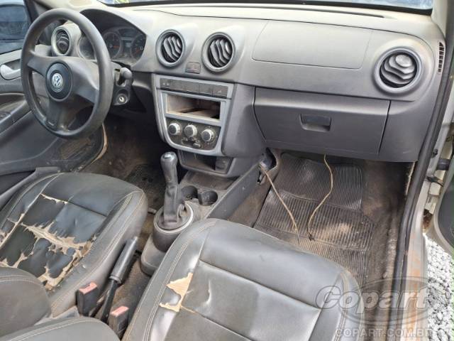 2011 VOLKSWAGEN SAVEIRO 