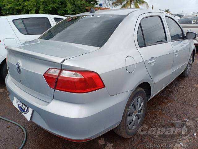 2015 VOLKSWAGEN VOYAGE 