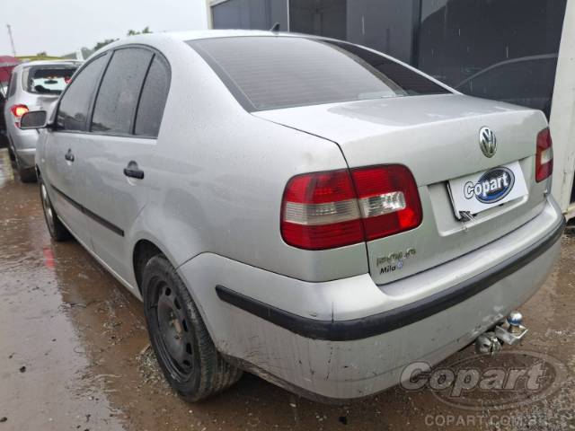 2005 VOLKSWAGEN POLO SEDAN 