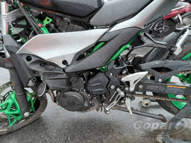2025 KAWASAKI Z500 