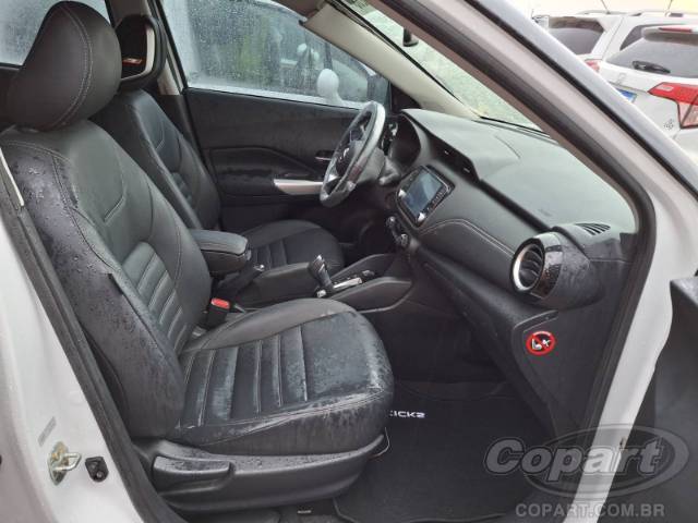 2022 NISSAN KICKS 