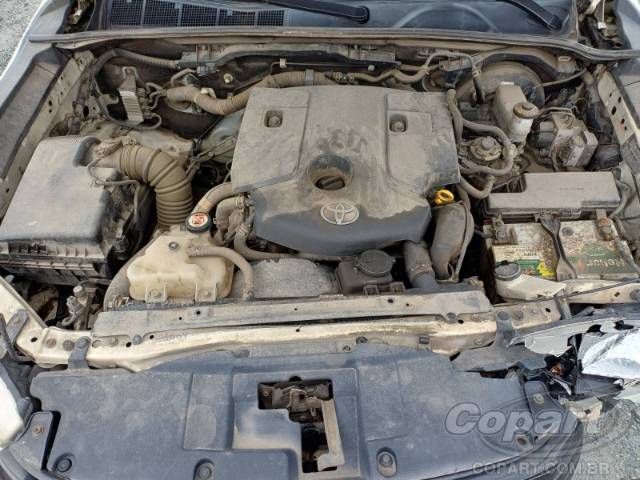 2017 TOYOTA HILUX CD 