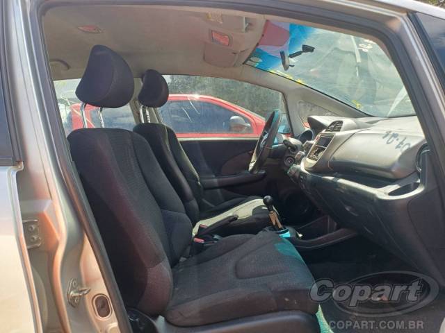2010 HONDA FIT 
