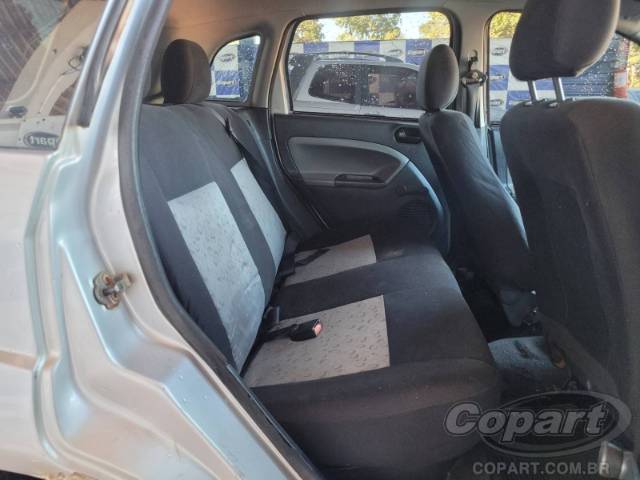 2009 FORD FIESTA 