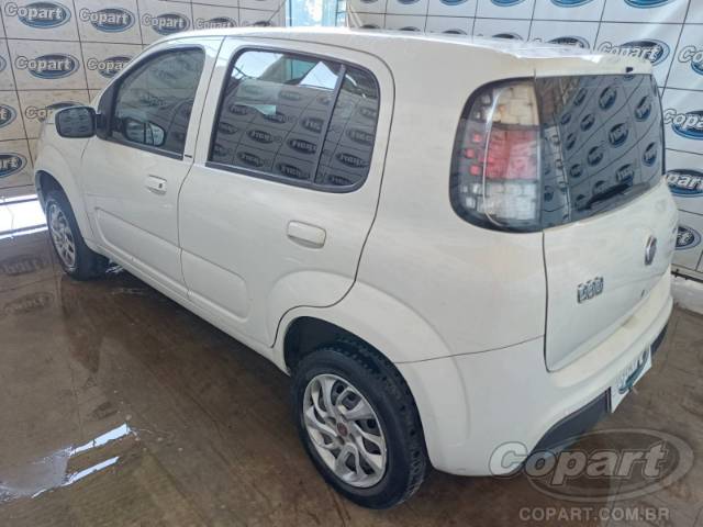 2016 FIAT UNO 