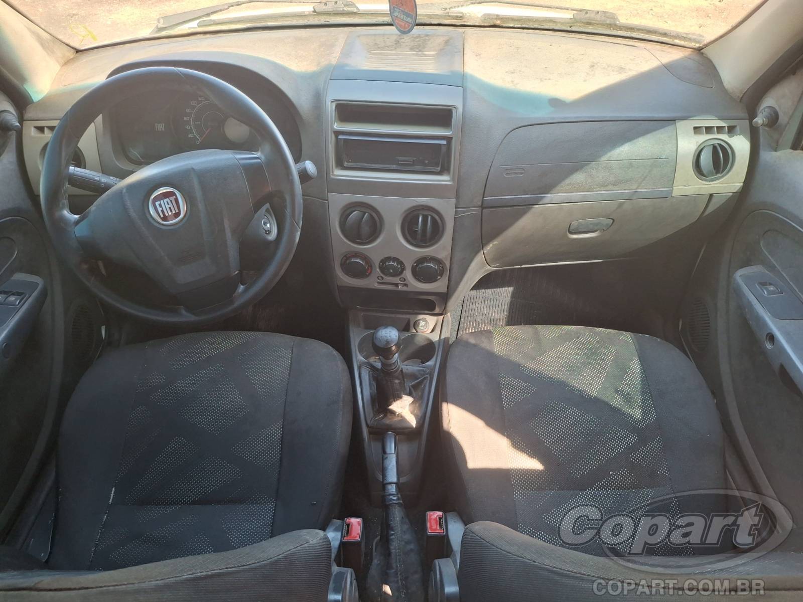 Foto 9 de 10: 2015 FIAT PALIO