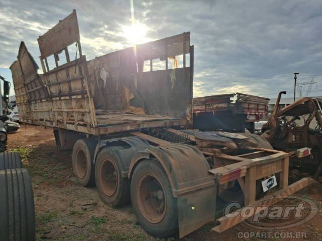 2001 RANDON SEMI-REBOQUE 