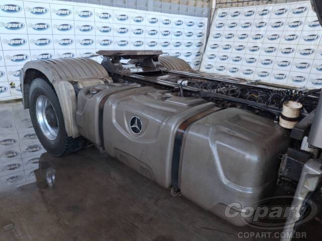 2011 MERCEDES BENZ AXOR 