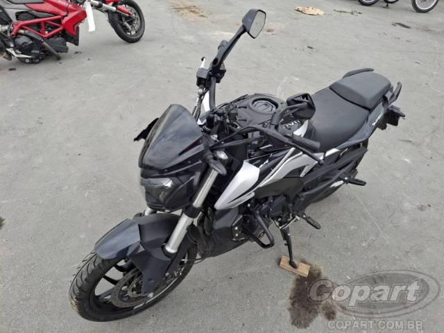 2025 BAJAJ DOMINAR 