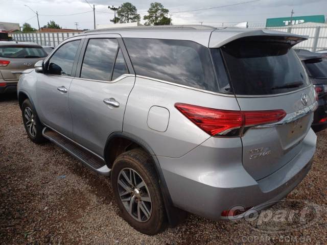 2016 TOYOTA HILUX SW4 