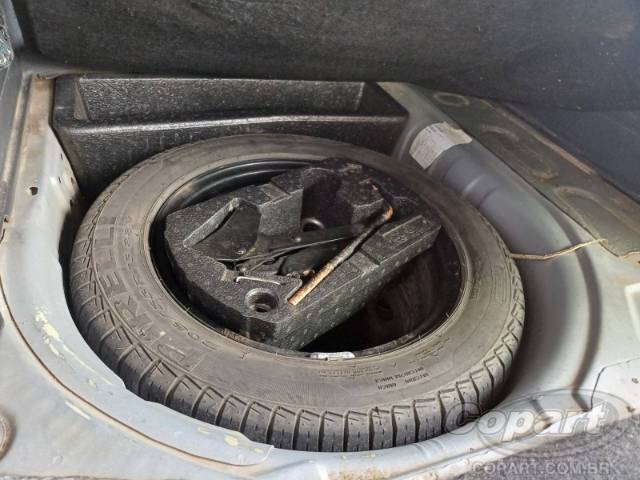 2013 VOLKSWAGEN SPACEFOX 