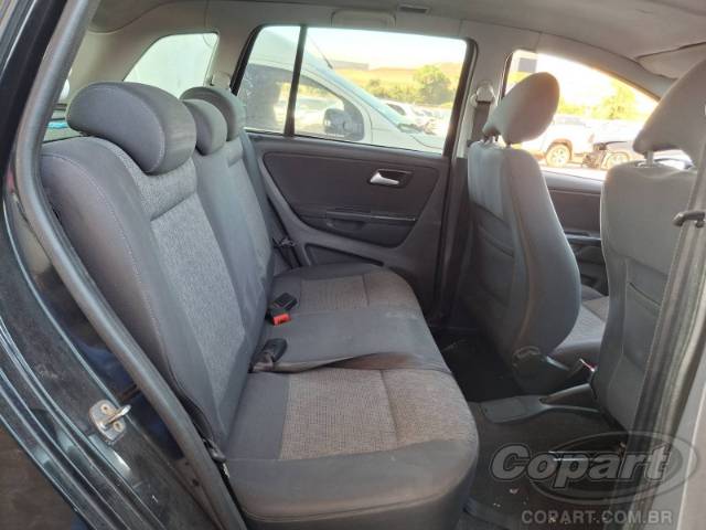 2013 VOLKSWAGEN SPACEFOX 