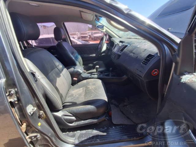 2015 TOYOTA HILUX CD 
