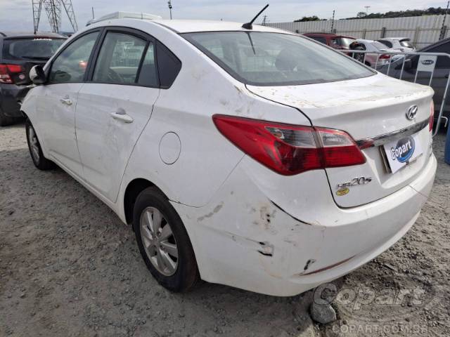 2015 HYUNDAI HB20S 