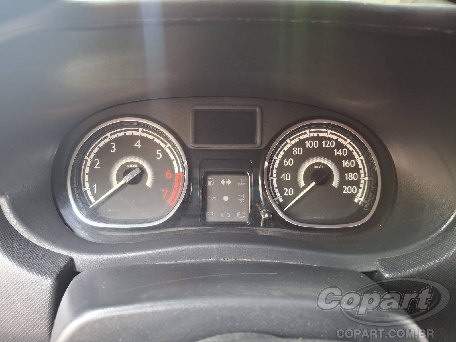 Foto 8 de 11: 2014 RENAULT SANDERO