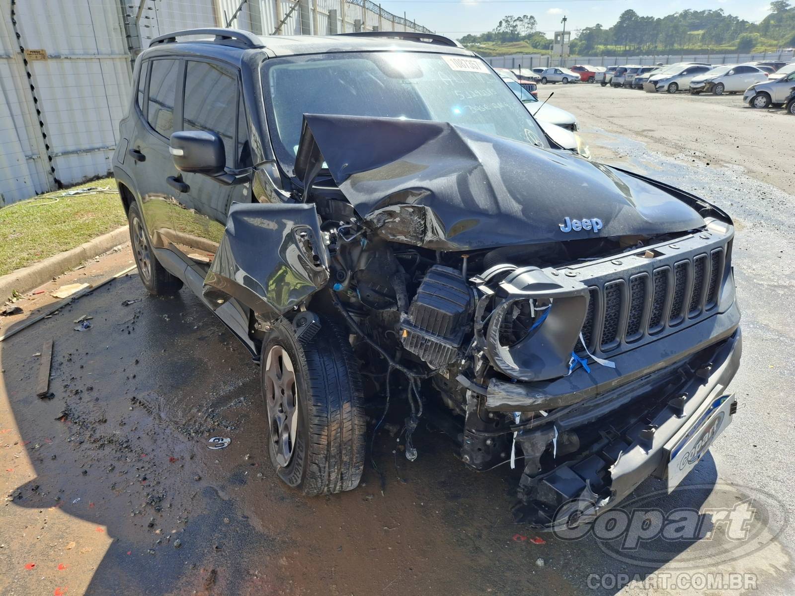 Veículo Fiat Renegade Jeep Renegade 1.8 16V E.TorQ Evo 2021 2021 em leilão