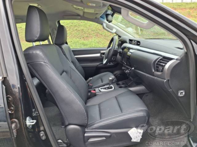 2025 TOYOTA HILUX CD 