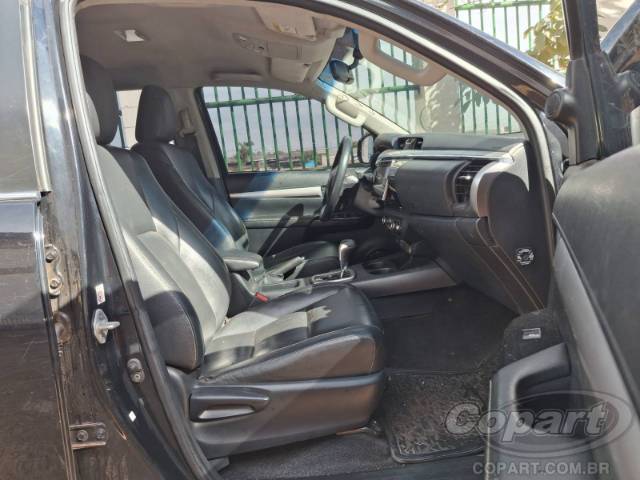 2017 TOYOTA HILUX CD 