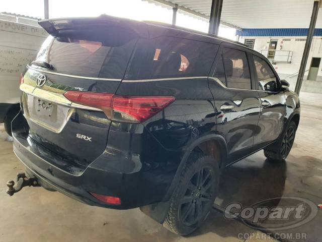 2017 TOYOTA HILUX SW4 