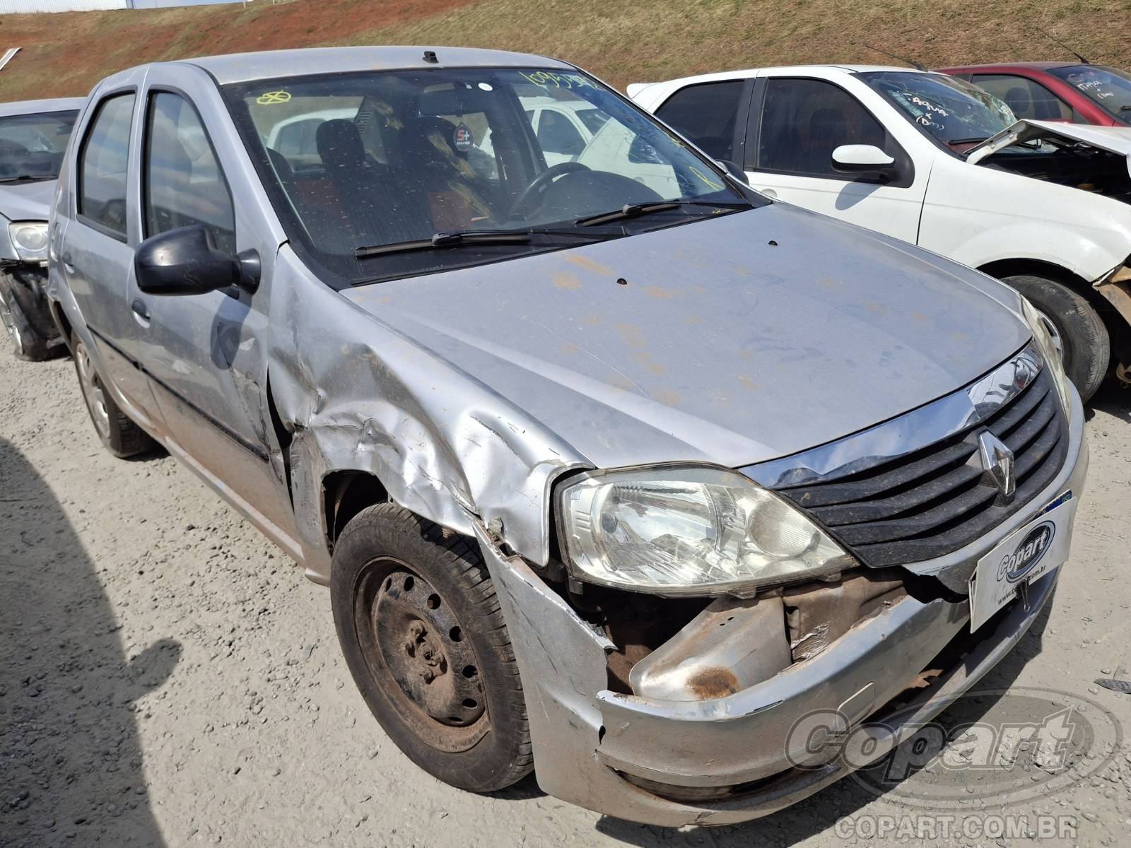 Veículo Renault Logan Renault Logan Autentique 1.0 16V Hi-Flex 2010 2010 em leilão