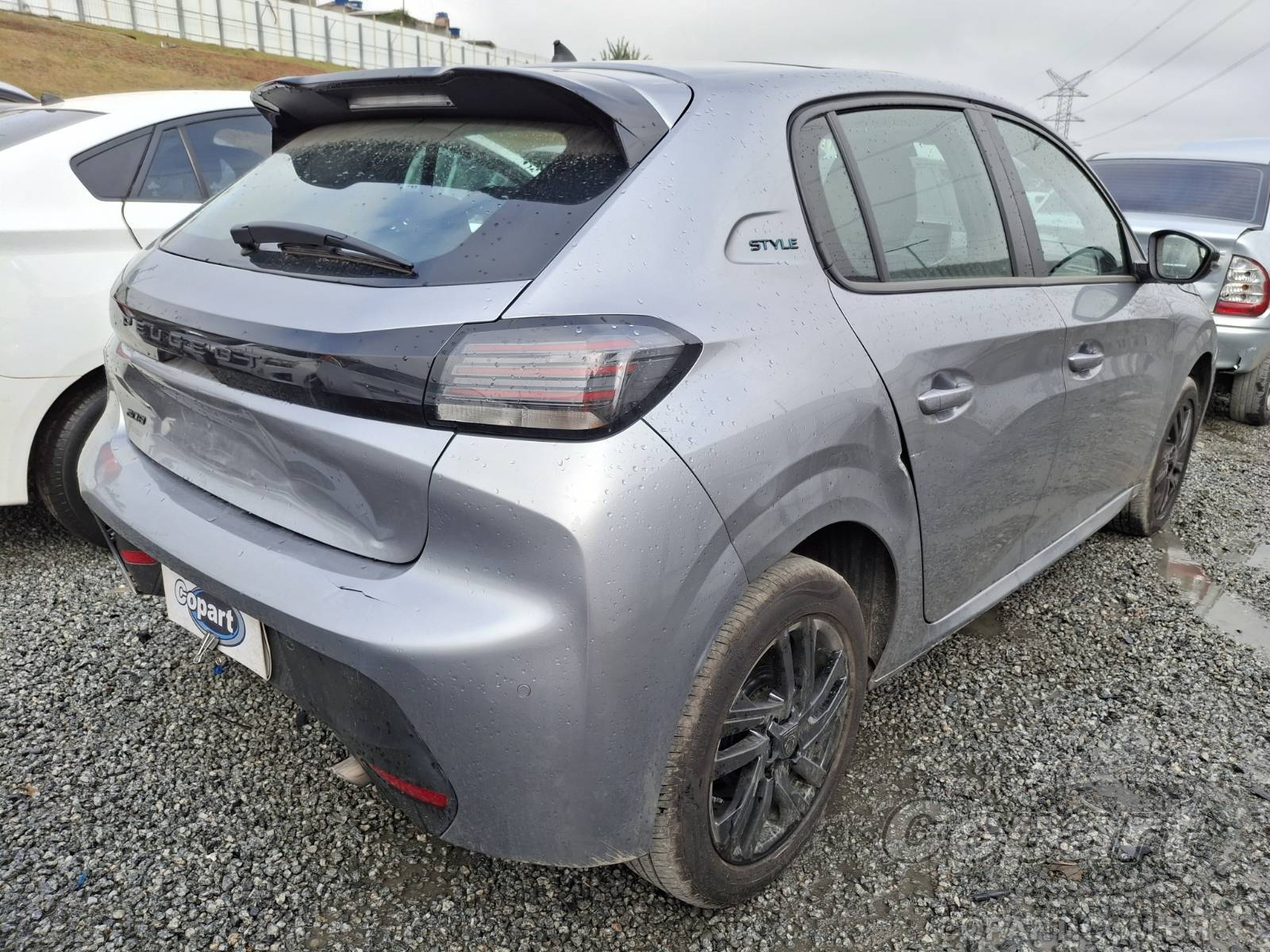 2025 PEUGEOT 208 — foto 4 de 15