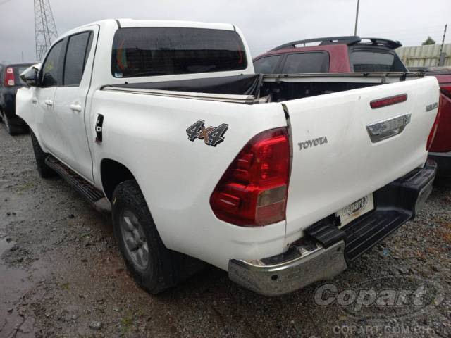 2024 TOYOTA HILUX CD 