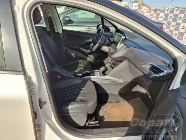 2023 PEUGEOT 2008 