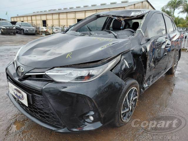 2023 TOYOTA YARIS SEDA 