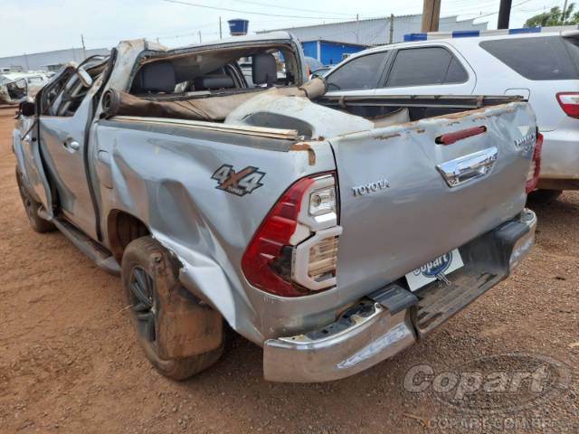 2019 TOYOTA HILUX CD 