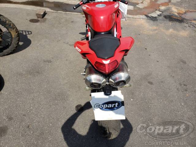 2013 DUCATI SUPERBIKE 