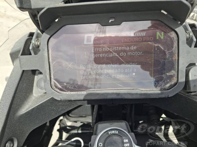 2025 BMW F 900 