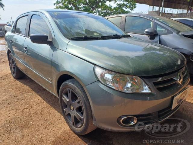 2010 VOLKSWAGEN VOYAGE 