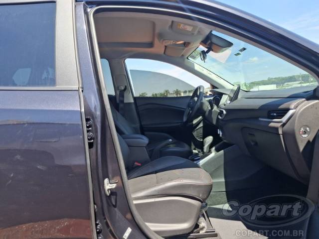 2025 CHEVROLET TRACKER 