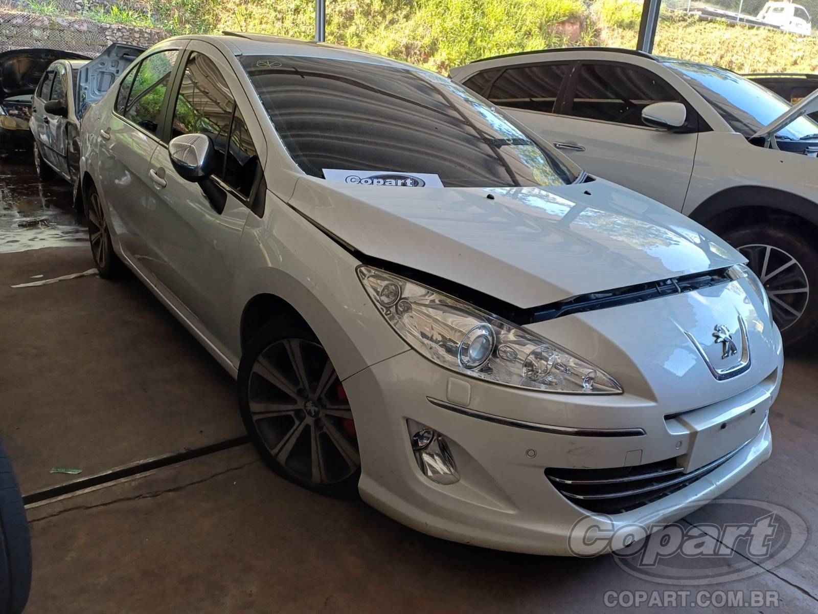 Peugeot 408 Sedan