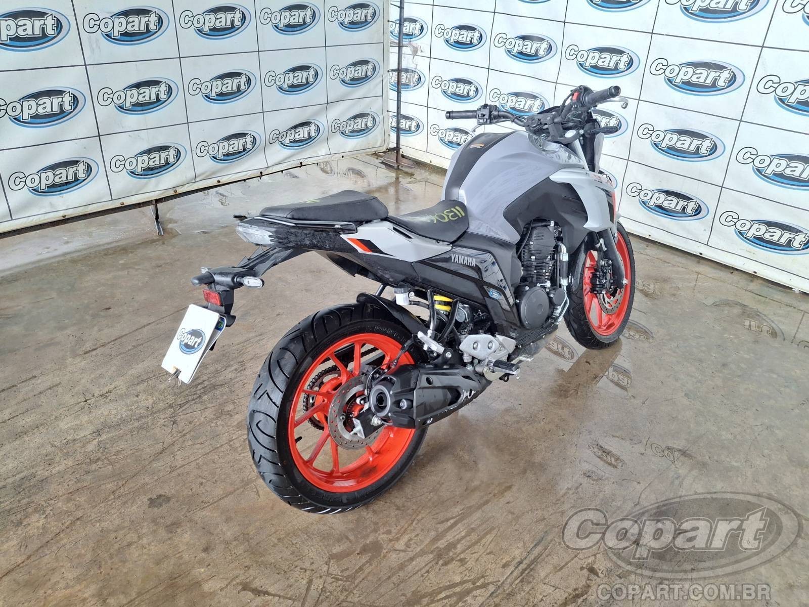 2026 YAMAHA FZ25 FAZER — foto 4 de 10
