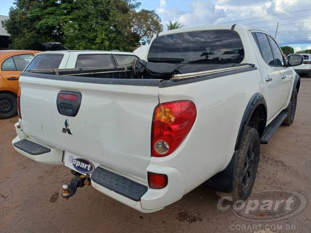 2015 MITSUBISHI L200 TRITON 
