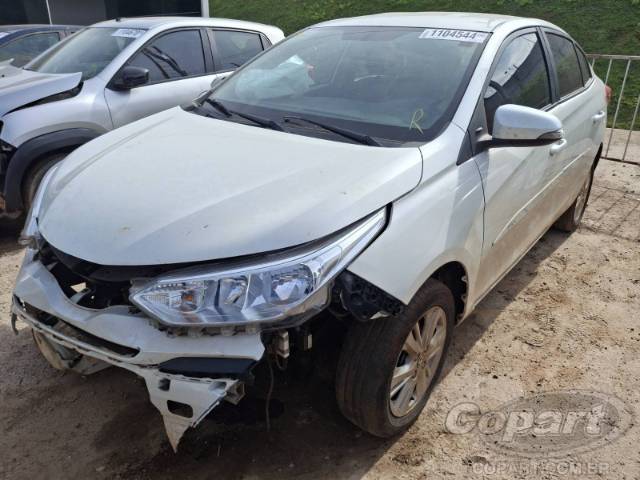 2019 TOYOTA YARIS SEDA 