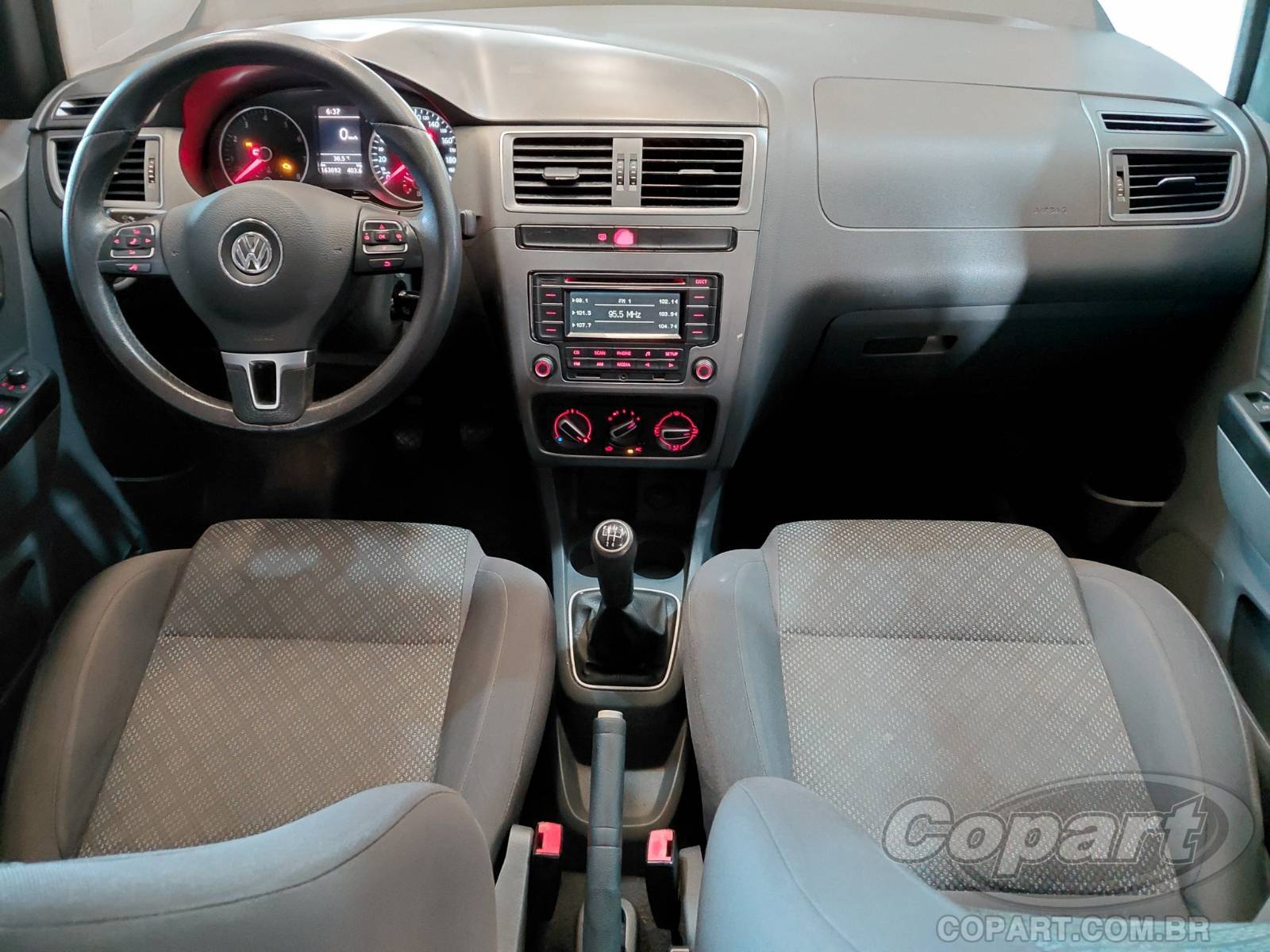 Foto 9 de 12: 2015 VOLKSWAGEN FOX