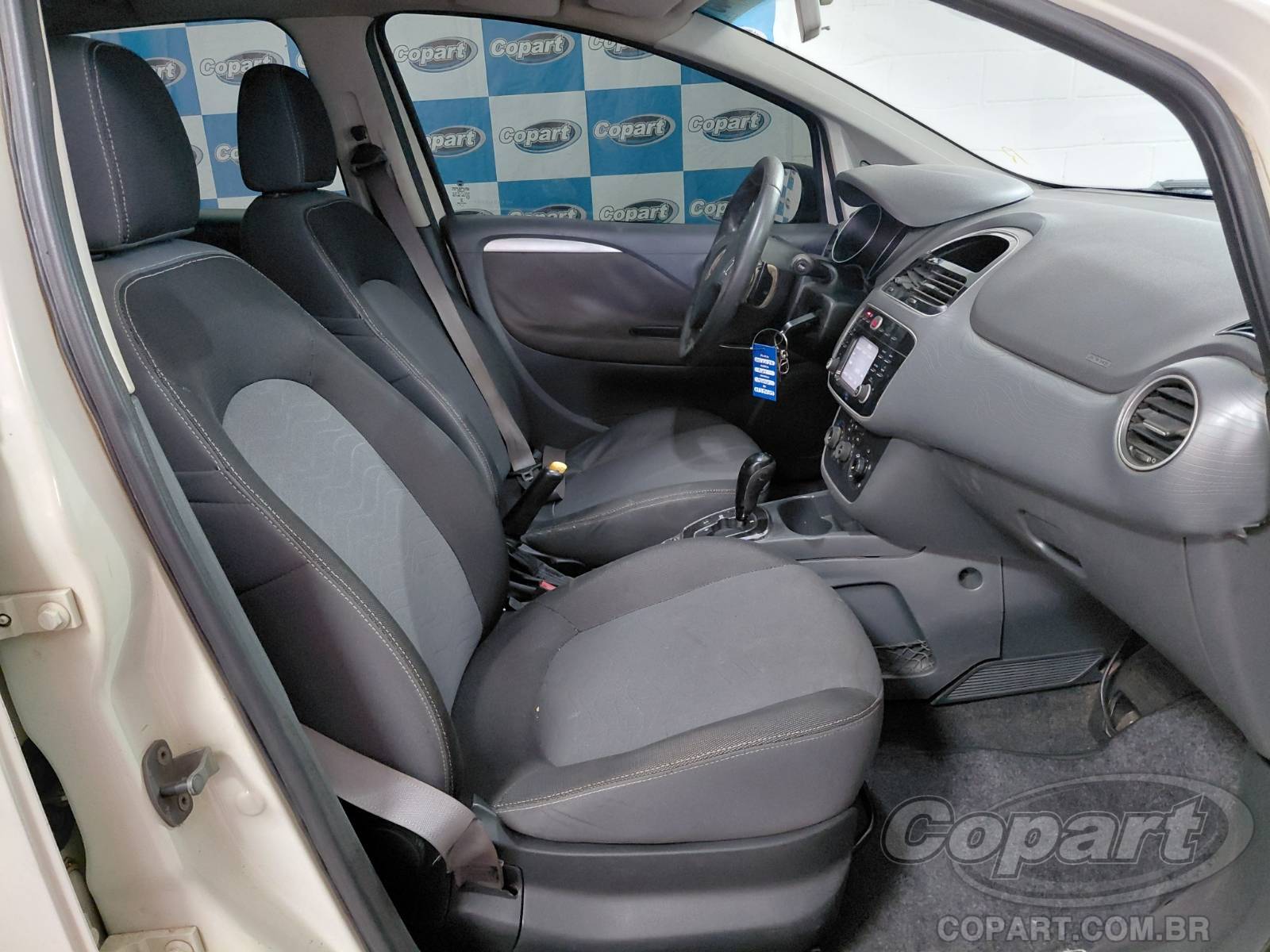 Foto 5: 2016 FIAT PUNTO