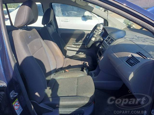 2015 VOLKSWAGEN FOX 