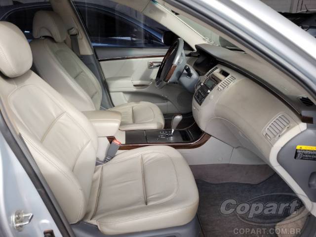 2010 HYUNDAI AZERA 