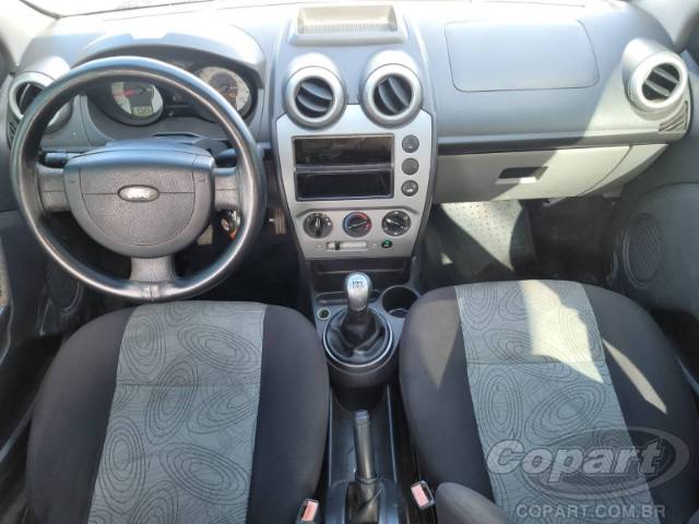 2010 FORD FIESTA SEDAN 